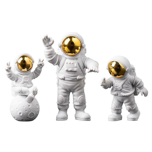 Car Small Ornaments And Cute Astronaut Interior Decorations